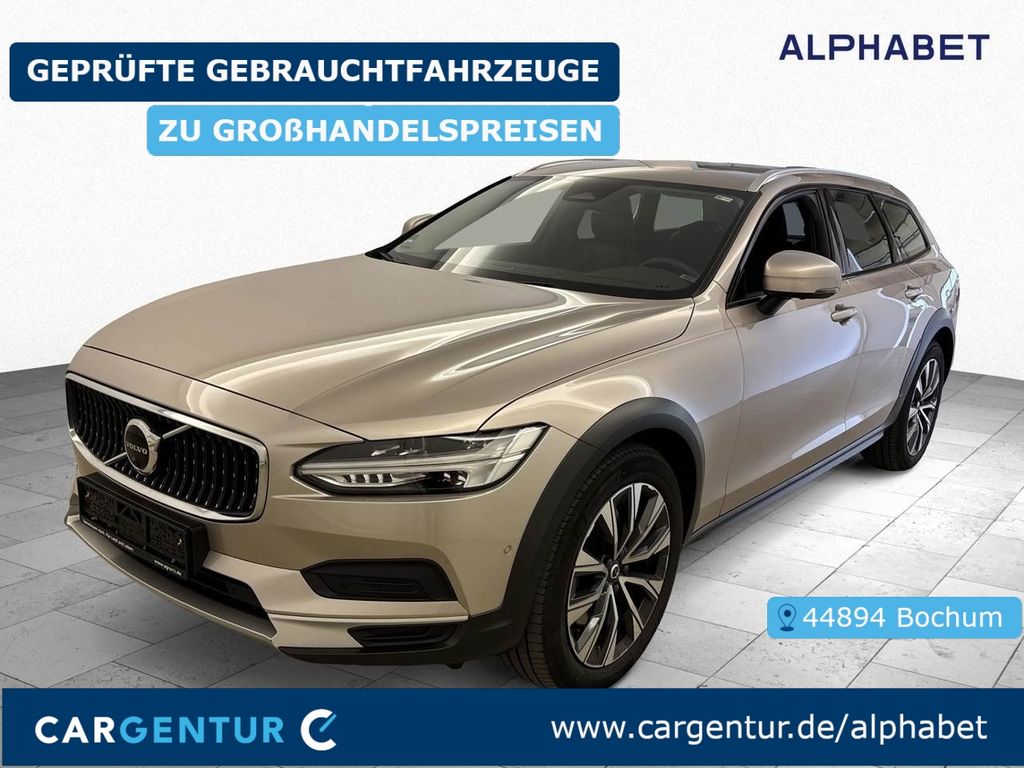 2022 Volvo V90 Cross Country