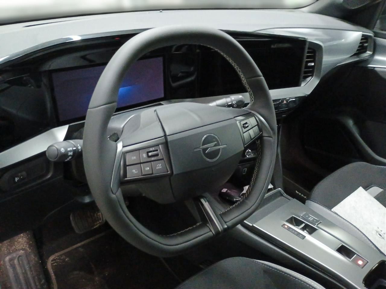 Fahrzeugabbildung Opel Mokka Edition Hybrid/Automatik/Navi!