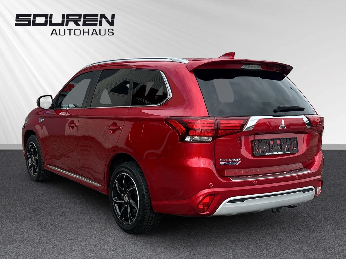 Fahrzeugabbildung Mitsubishi Outlander PHEV Top 4WD LEDER + AHK+ StandHZG+Sou
