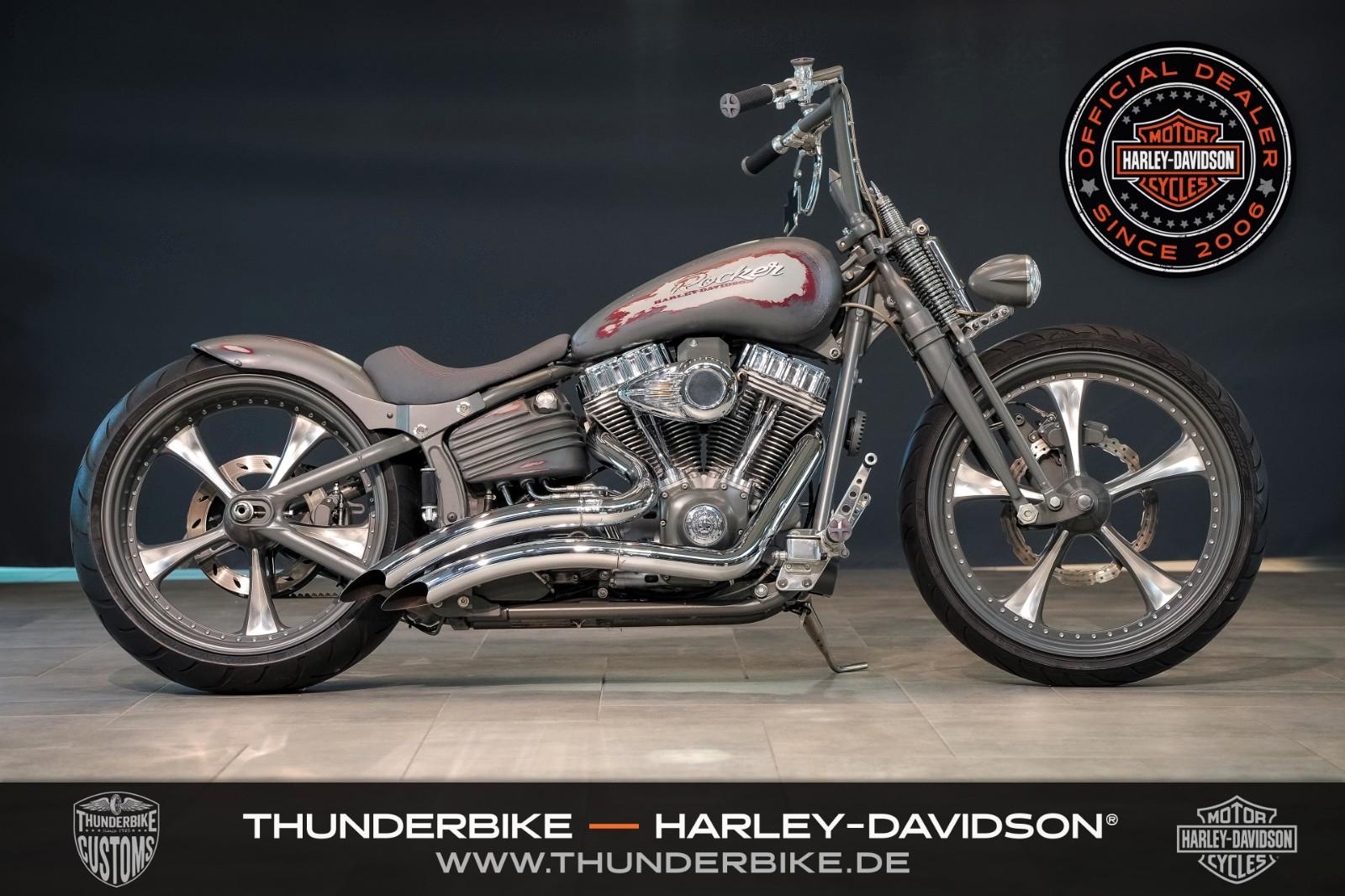 Harley-Davidson Softail FXCW Rocker C