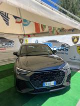 Audi AUDI RSQ3 - Audi Q3 mit Benzin-Antrieb: Kombi, Automatik