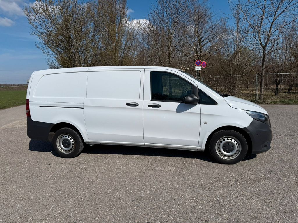 Image of Mercedes-Benz Vito