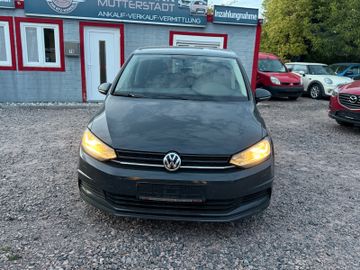 Volkswagen Touran - 8