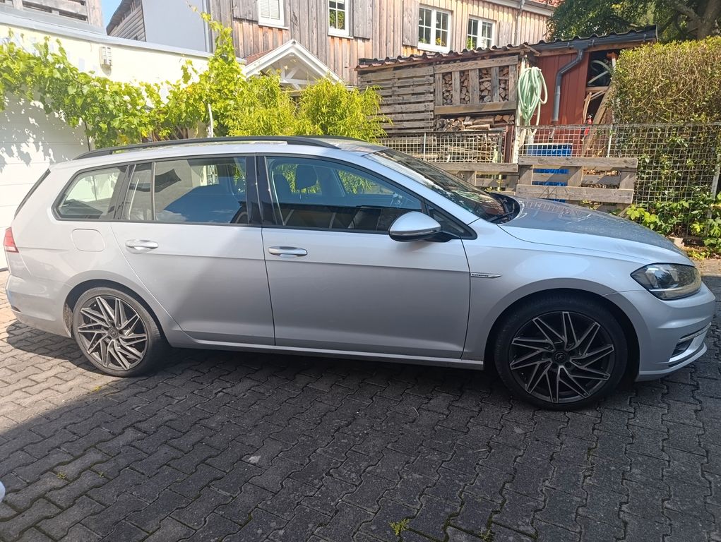 Image of Volkswagen Golf
