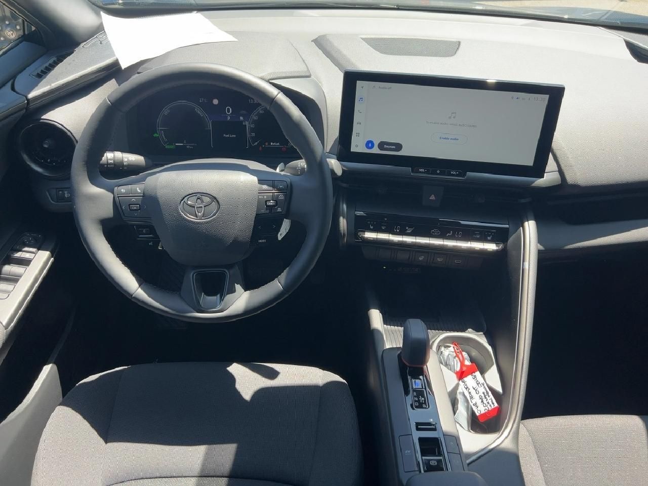 Fahrzeugabbildung Toyota C-HR 2,0 Hybrid Teamplayer