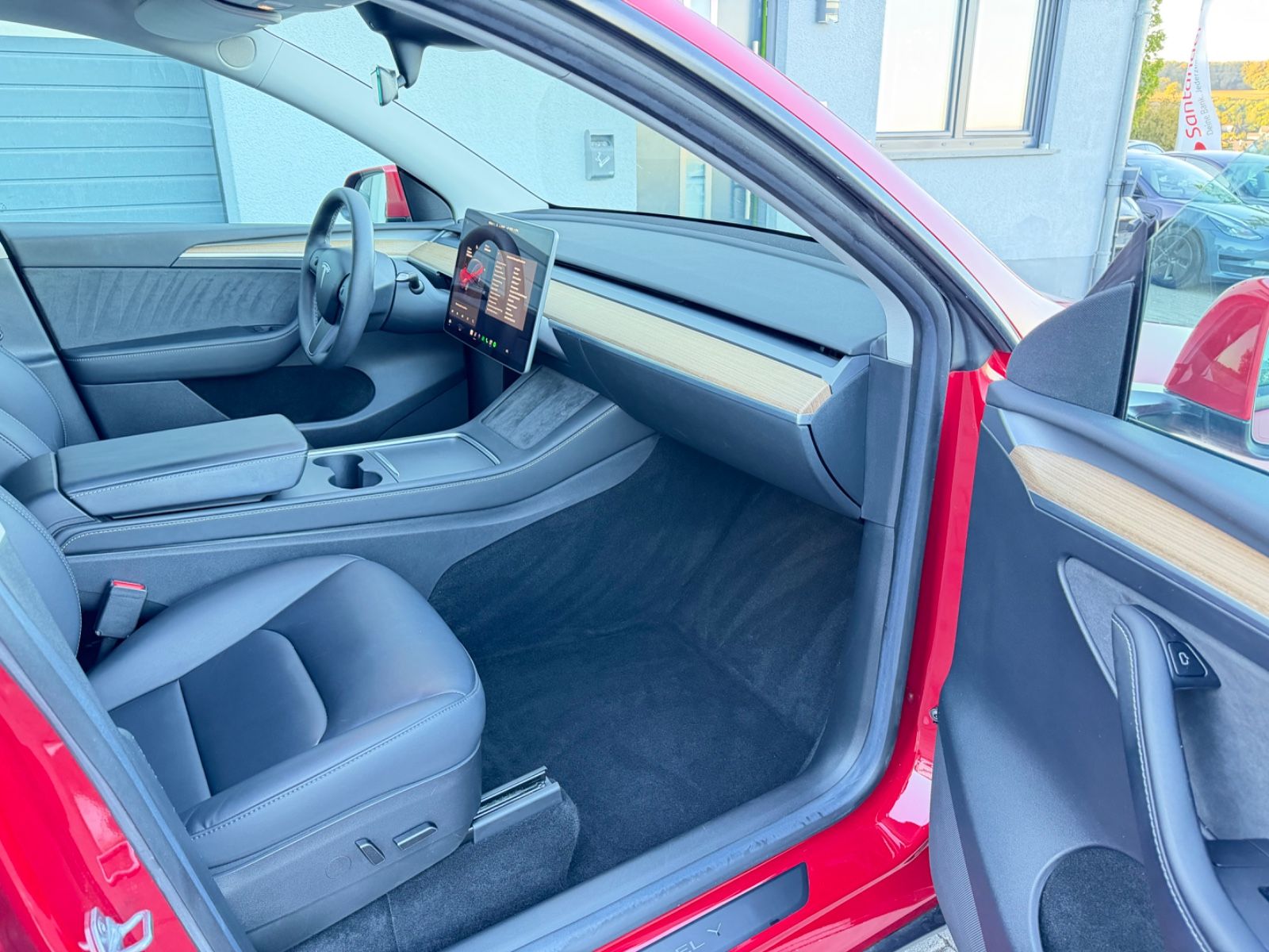 Tesla Model Y Long Range AMD RYZEN AHK 1. Hand foto 13