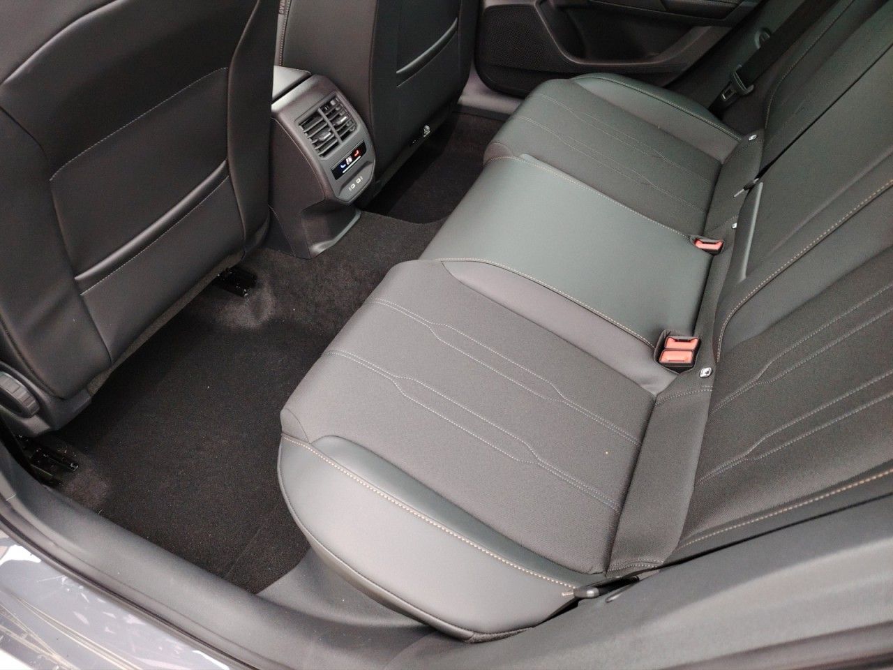 Fahrzeugabbildung CUPRA Leon Sportstourer 1.5 TSI 110 kW