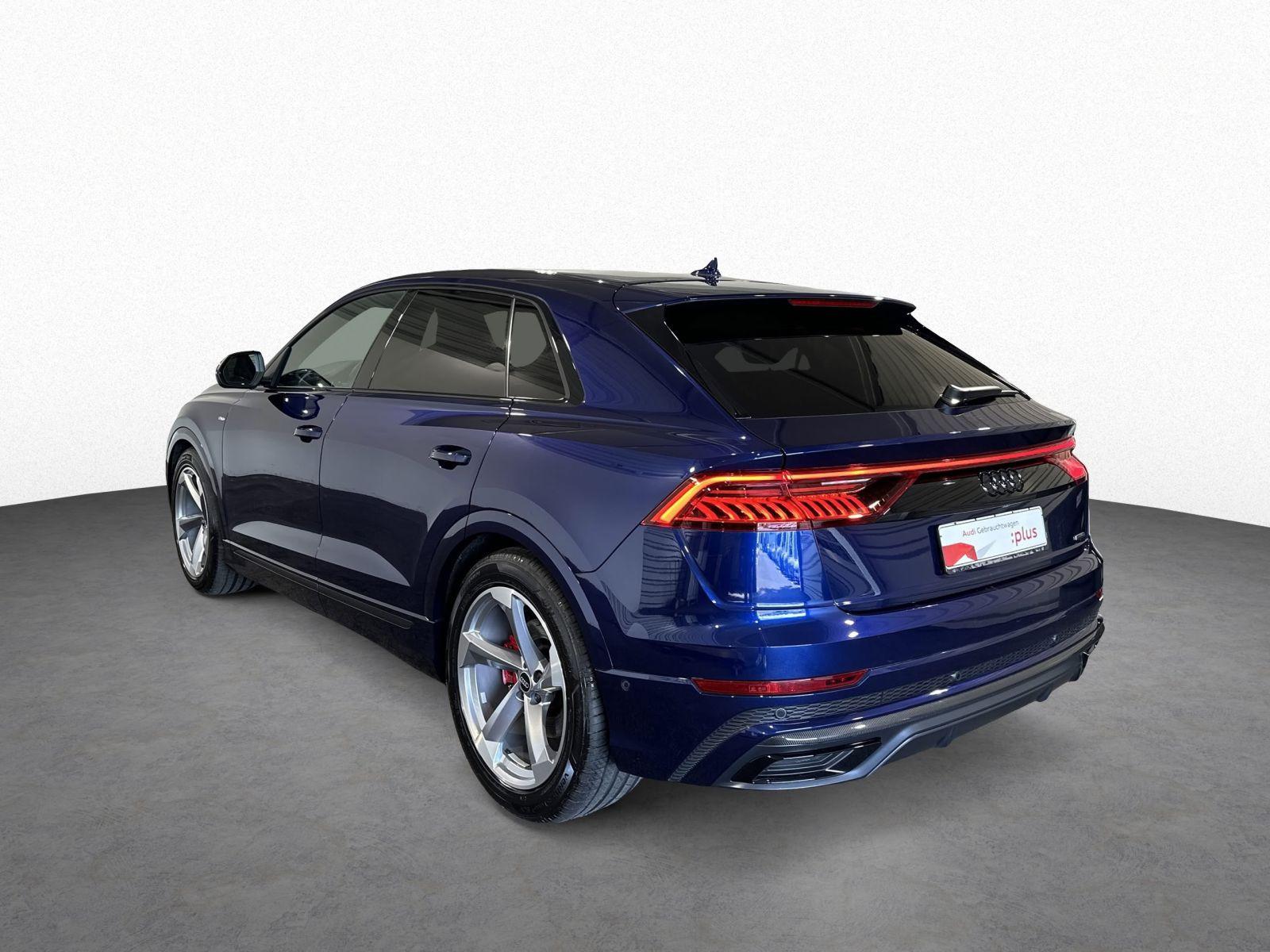 Audi Q8 50 TDI S LINE competition +CARBON+MATRIX+AHK+
