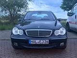 Mercedes-Benz 230 - Mercedes-Benz 230 von privat
