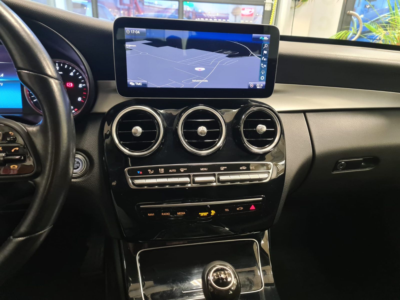 Fahrzeugabbildung Mercedes-Benz C 180d T-Modell / LED HP / GEPFLEGT /