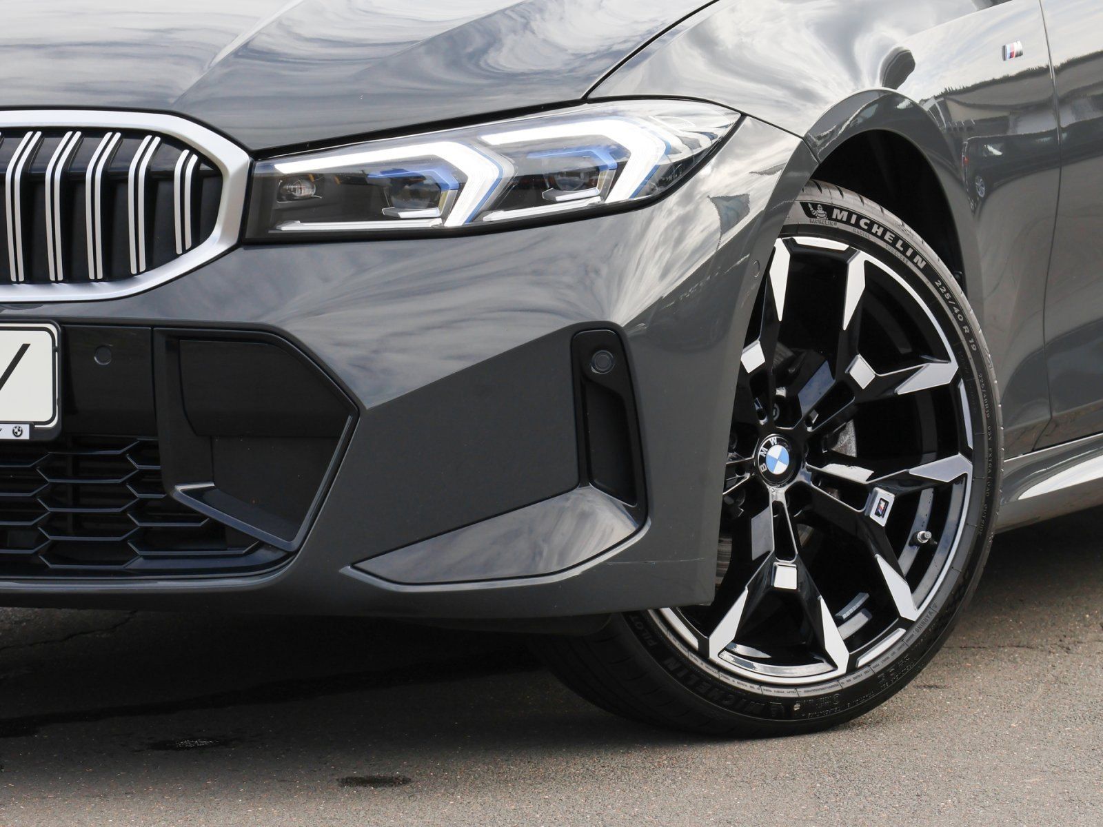BMW 320i Touring eff.2,99% MSport A foto 3