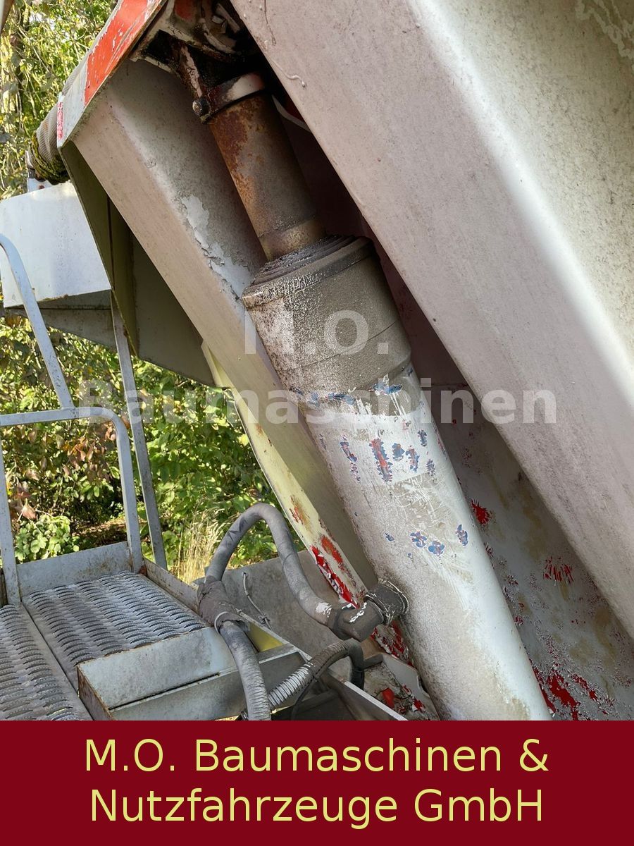 Fahrzeugabbildung Kaiser S 330 / 2 Achser / Blatt / Plane