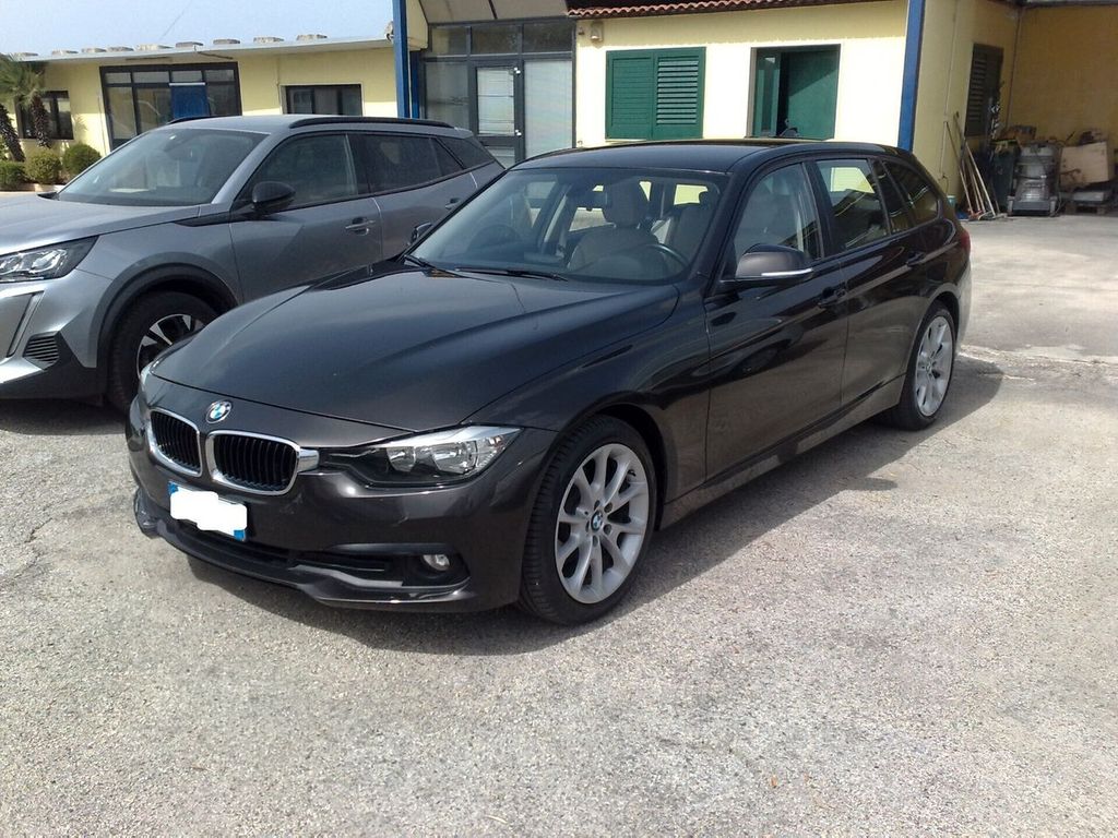 Image of BMW 320
