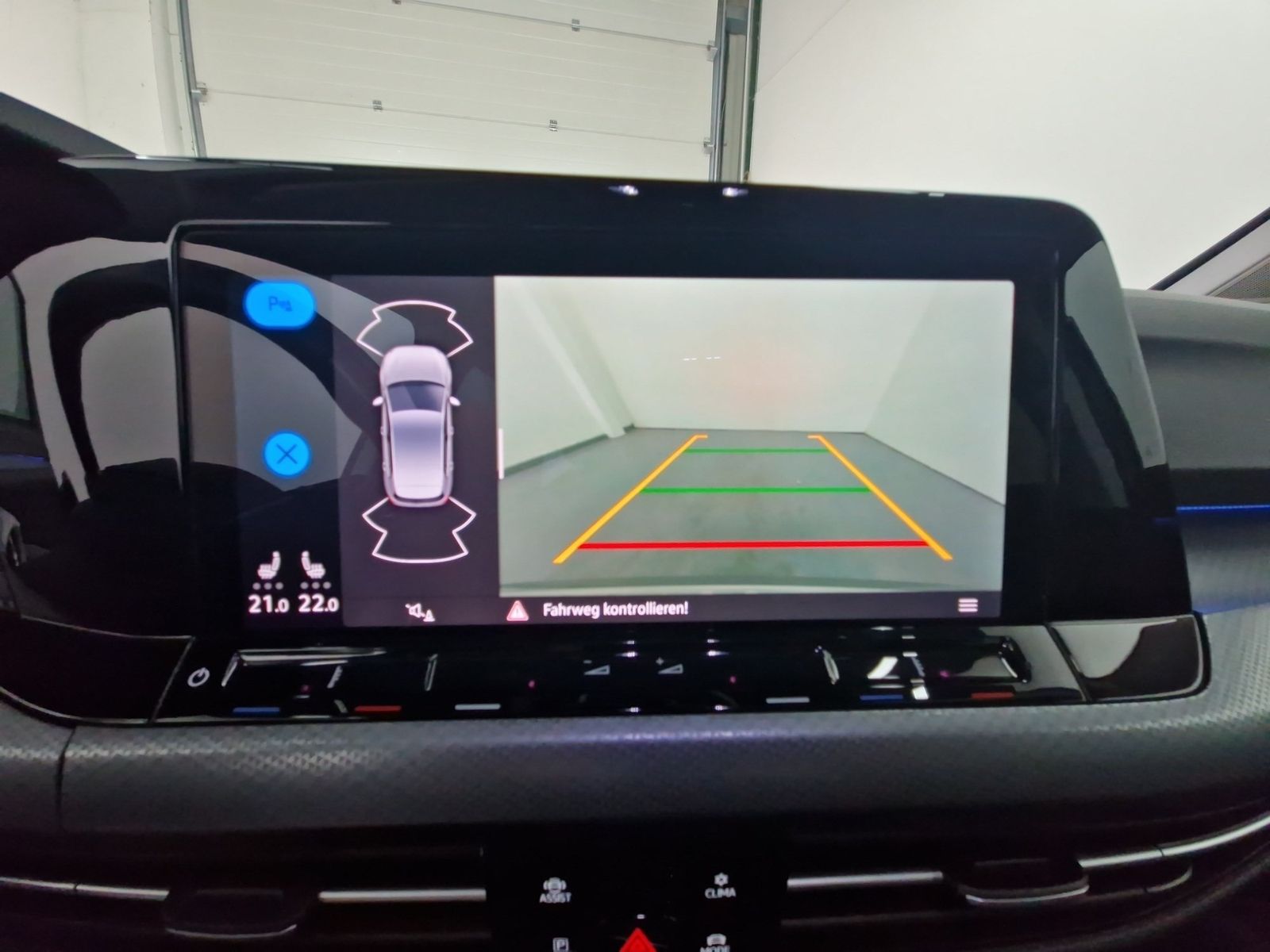 VW Golf VIII 2.0 TDI Active Automatik – Bild 27