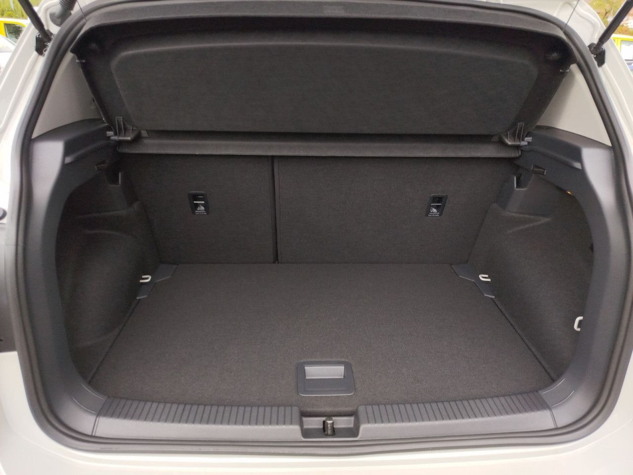 Fahrzeugabbildung Volkswagen T-Cross Style 1.0 TSI 85 kw 7-Gang DSG