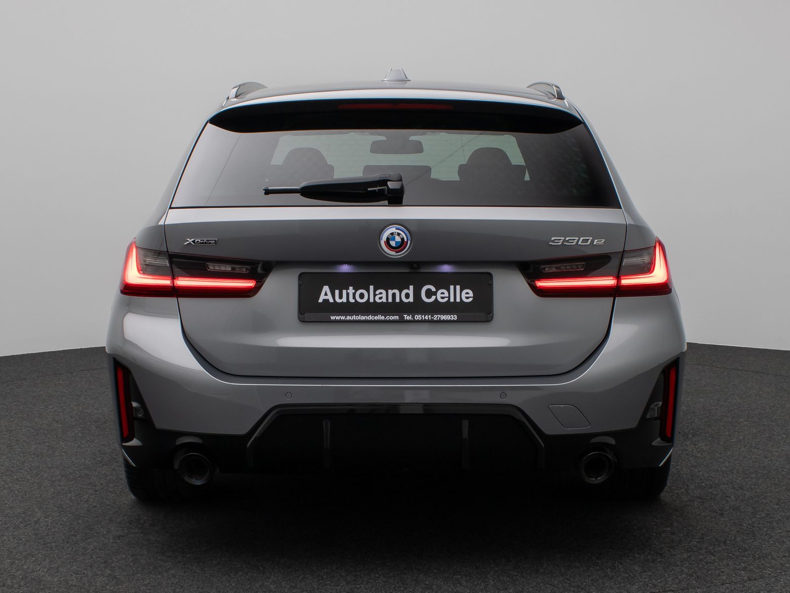 Fahrzeugabbildung BMW 330e xD M Sport Pro Panorama Kamera HUD DAB H/K