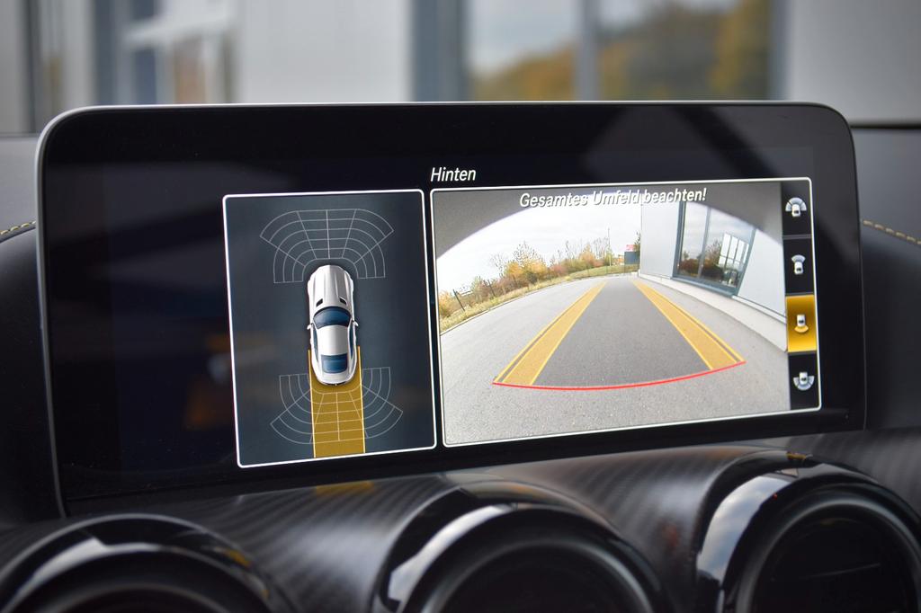 Mercedes-Benz AMG GT R