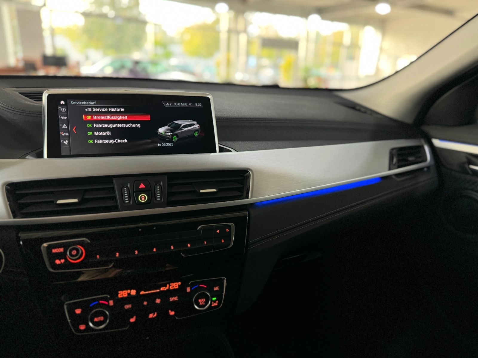 Fahrzeugabbildung BMW X2 sD20i Kamera HiFi Alarm LED Navi AHK Panorama