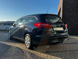 Ford Focus Turnier *Klima*Tüv NEU*Inspektion NEU*AHK* - Ford Focus Gebrauchtwagen in Bremen