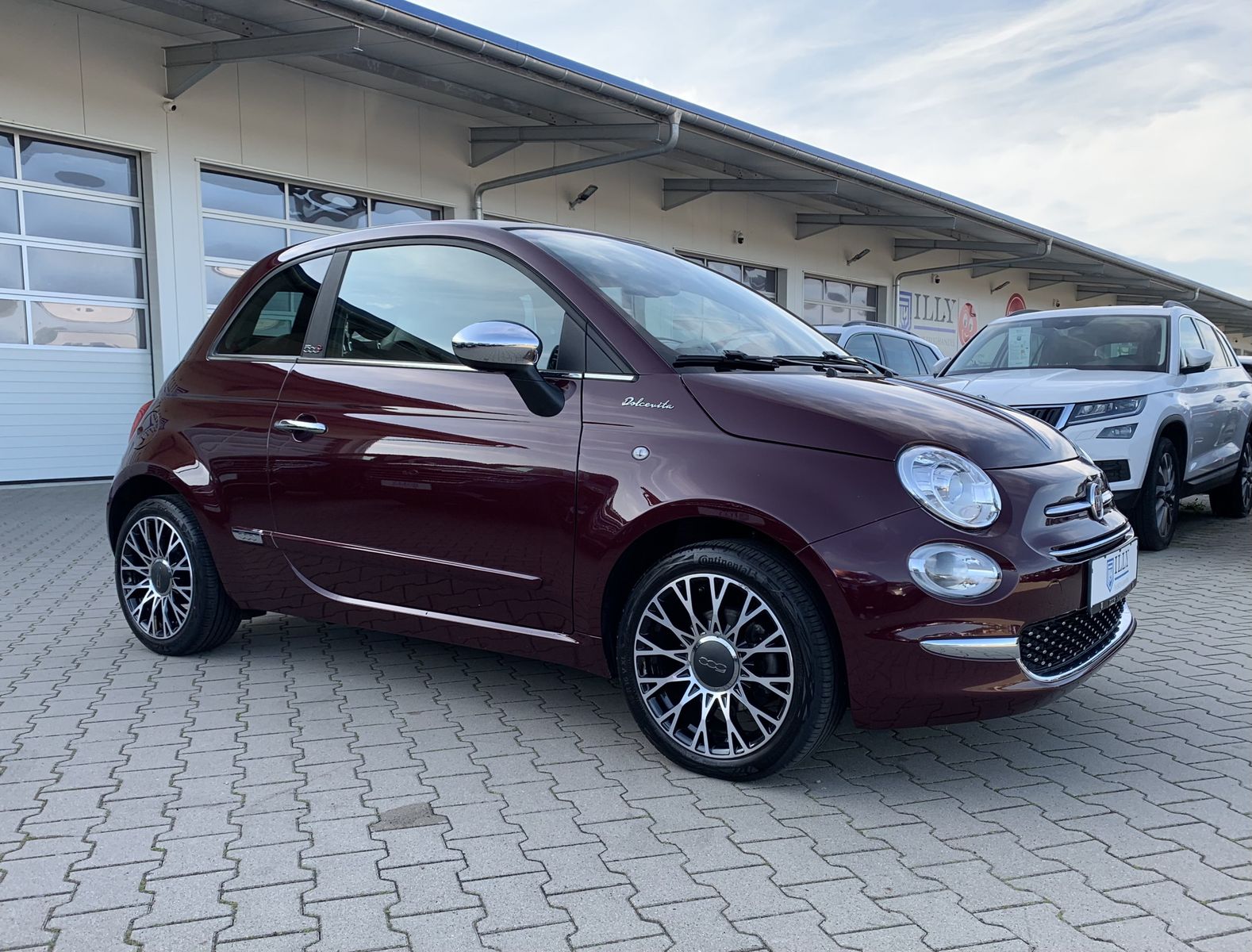 Fahrzeugabbildung Fiat 500C 1.0 DolceVita*Xenon*PDC*Temp*Klima*CarPlay*