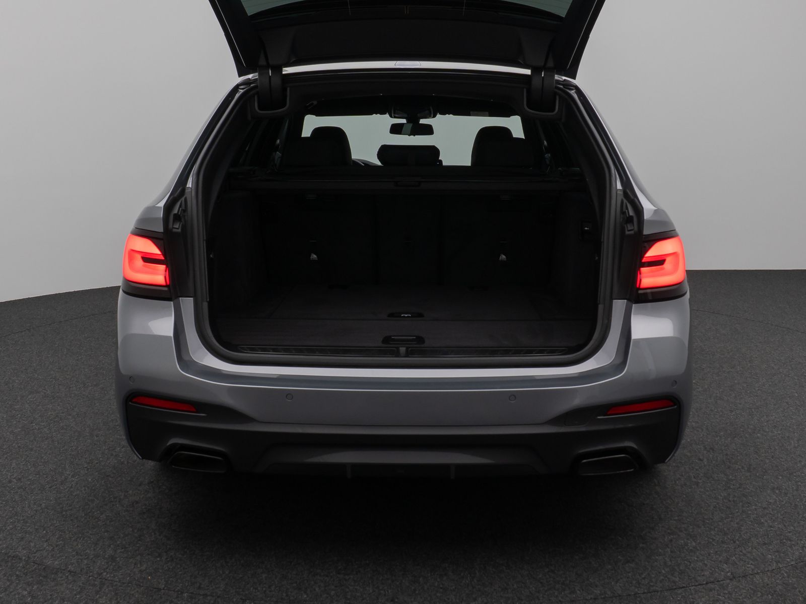 Fahrzeugabbildung BMW 530i M Sport Kamera DAB CockPitPro Komfort Alarm