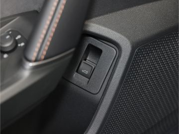 Cupra Leon ST VZ 2.0 TSI  4Drive DSG AHK Kamera Voll L