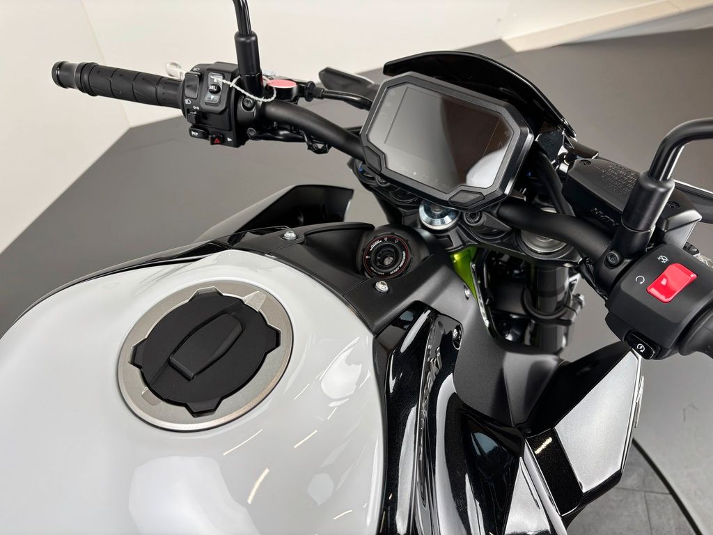 Fahrzeugabbildung Kawasaki Z900 *TOP-ZUSTAND *SERVICE NEU