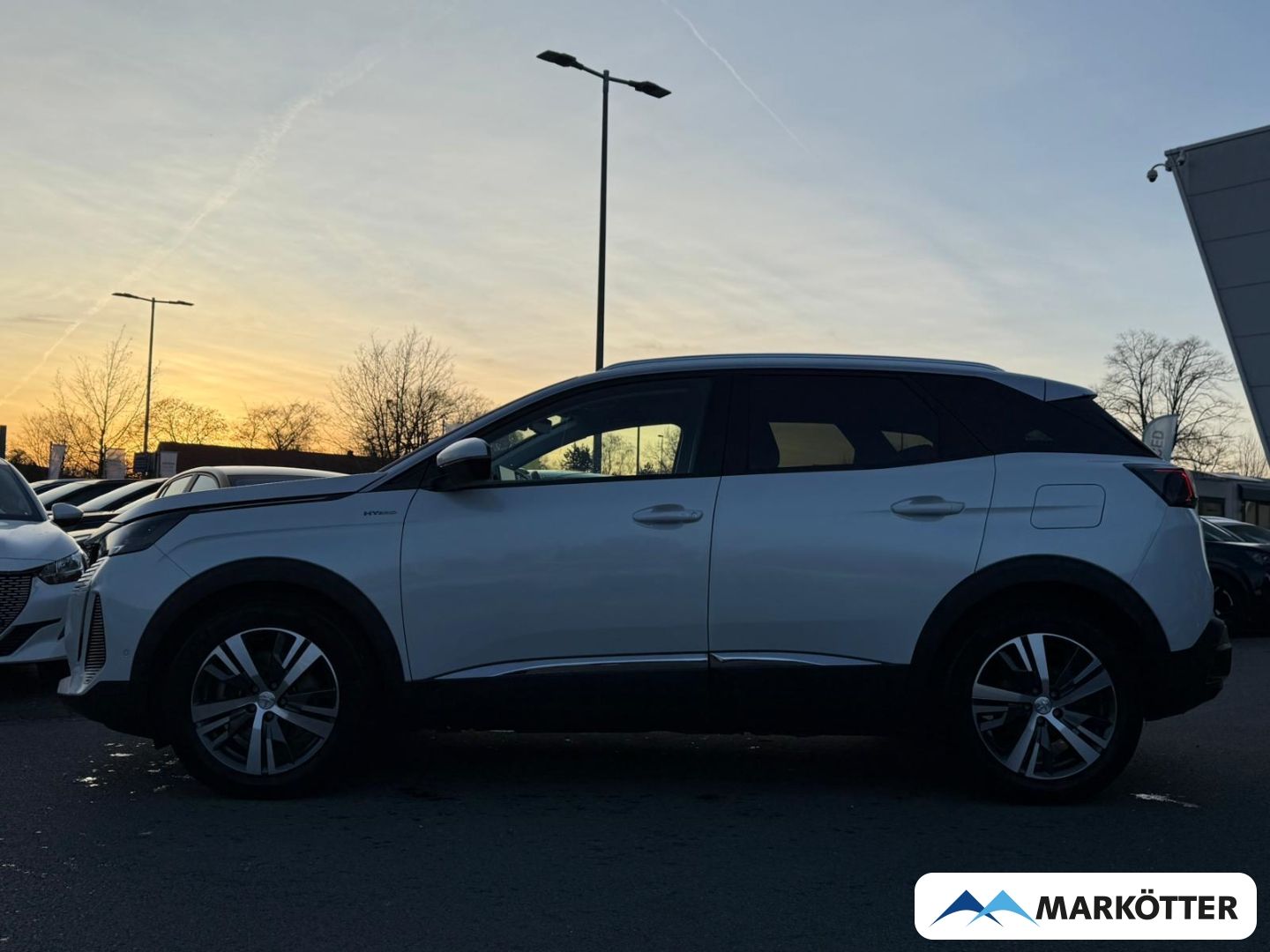 Peugeot 3008 1.6 Hybrid 225 Allure Pack SHZ/ACC/CAM/BLIS imagem 2