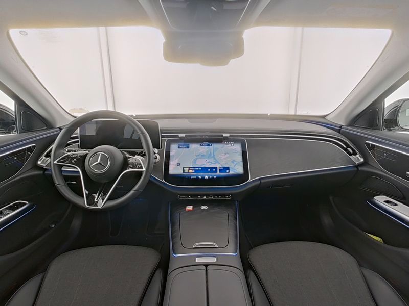 MERCEDES-BENZ E-Class 2026