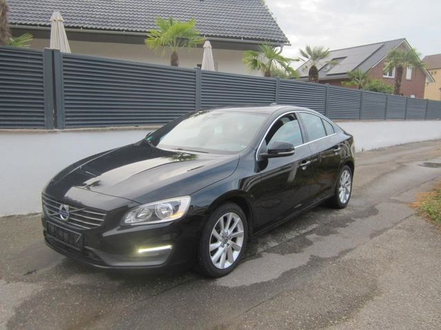 Volvo S60 Lim. Momentum PDC Klima SHZ 17 Zoll Euro-6