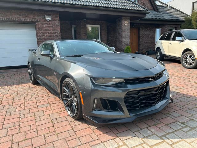 Chevrolet Camaro ZL1 6.2 V8  LT4