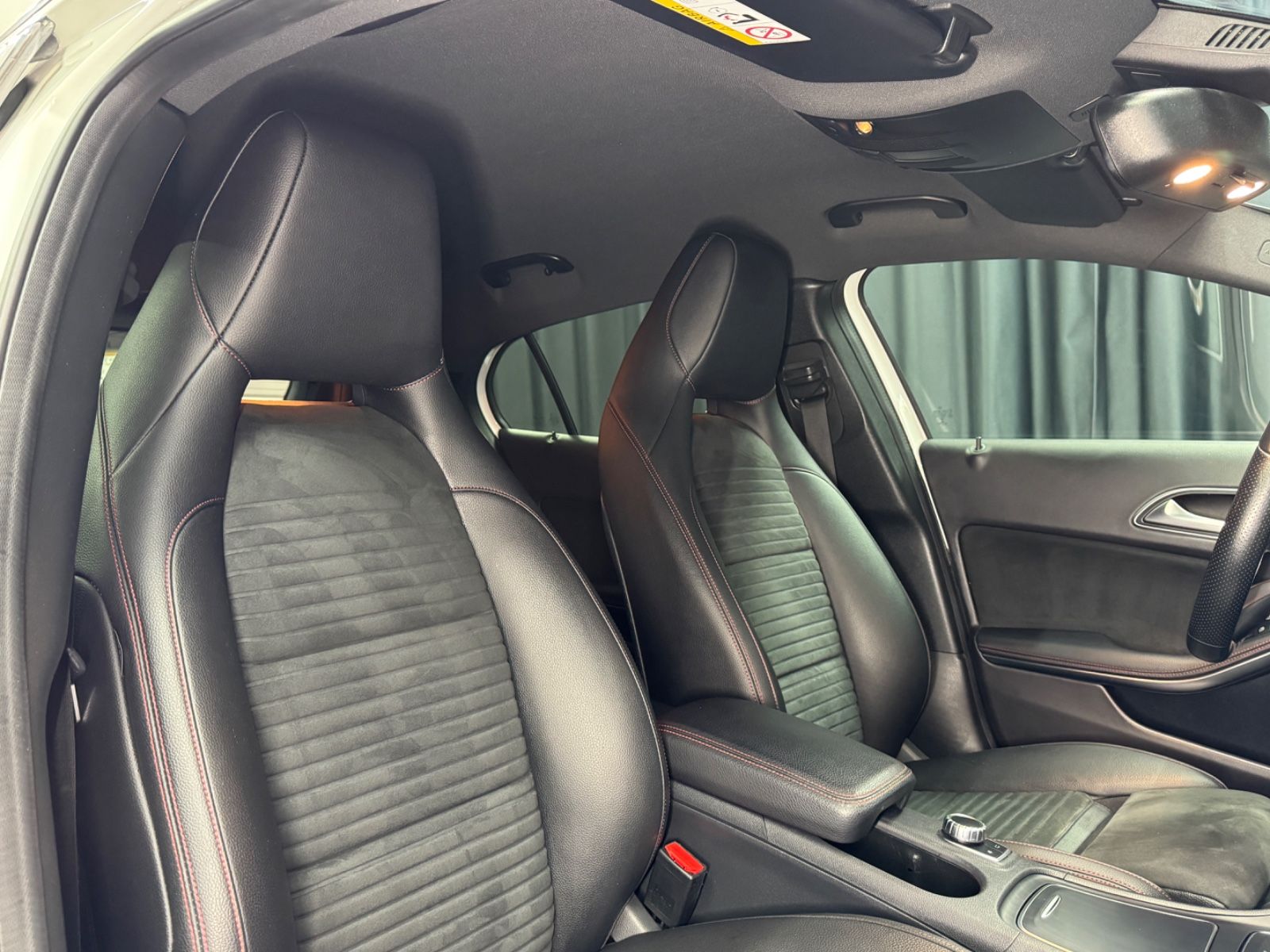 Fahrzeugabbildung Mercedes-Benz GLA 200|7G-AUTOMATIK|NAVI|LED|KAMERA|AHK|AMG-LIN