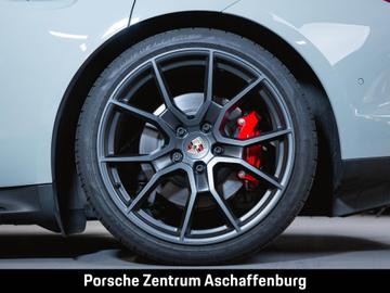 2025 Porsche TAYCAN 缩略图 12