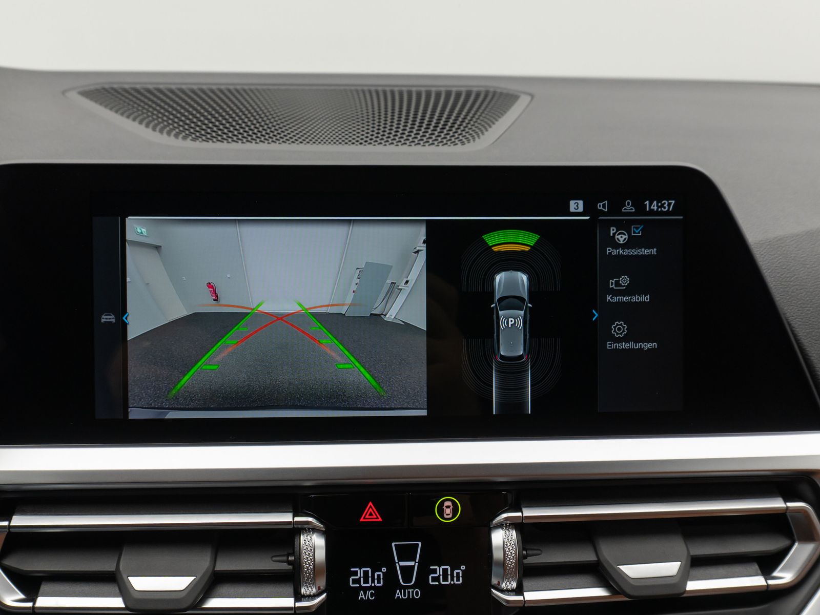 Fahrzeugabbildung BMW 330e  M Sport Kamera Laser HUD DAB HiFi Komfort