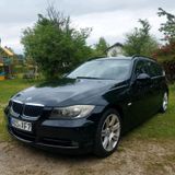 BMW 390x Touring / 325 xi Allrad E91 - BMW 325 aus 2006: 325xi