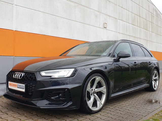 Audi RS4  LED AHK Assistenten ACC Leder Dynamic