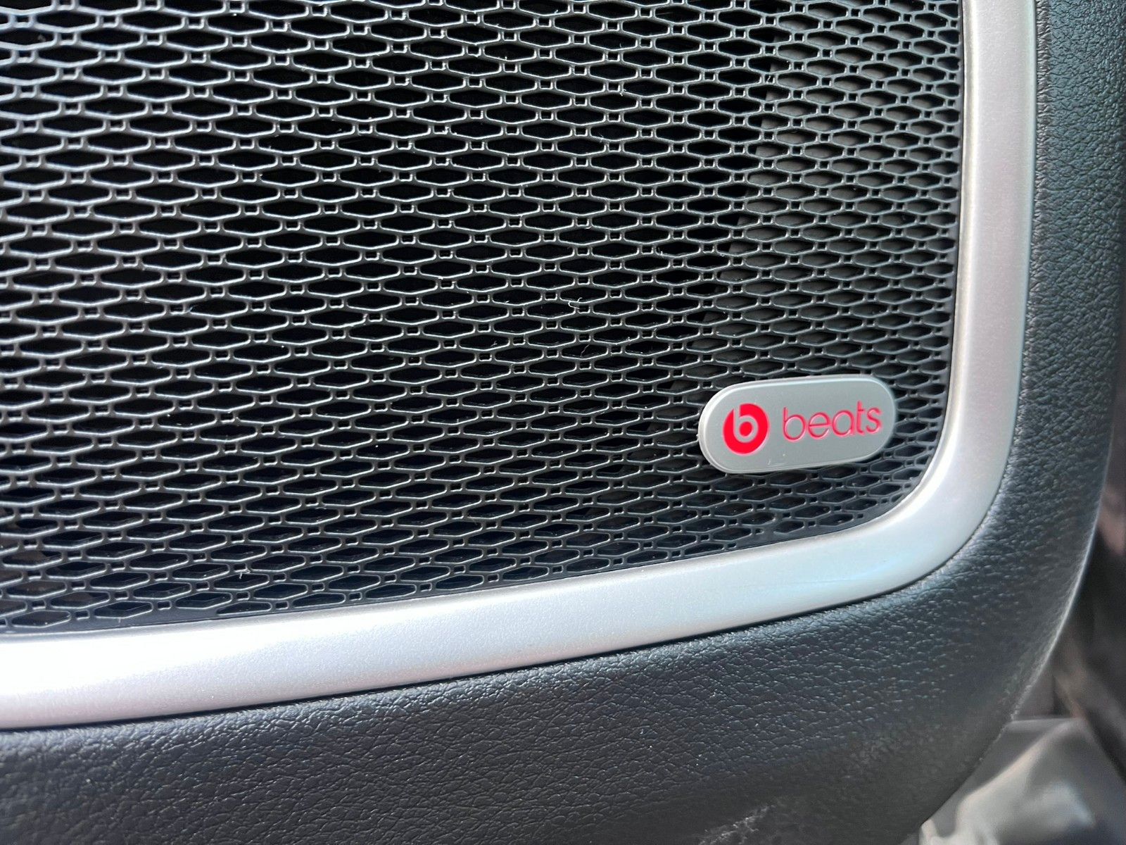 Fahrzeugabbildung Jeep Compass Limited 4WD