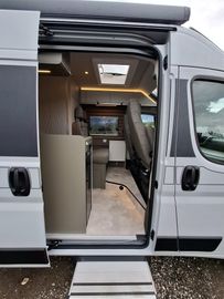 HYMER  ERIBA  HYMERCAR Yosemite 180 PS Maxi Solar Skyview AHK 2.Batt.