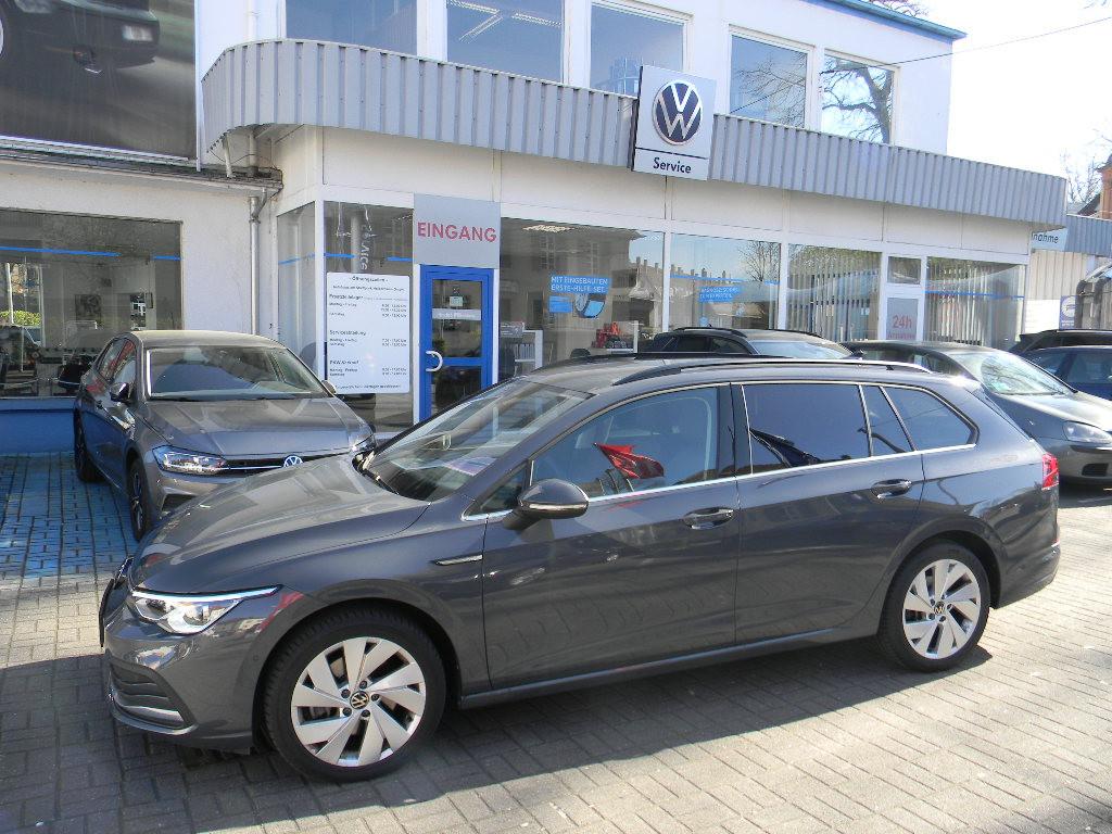 Volkswagen Golf VIII Variant Style 2,0 TDI DSG AHK,KAMERA
