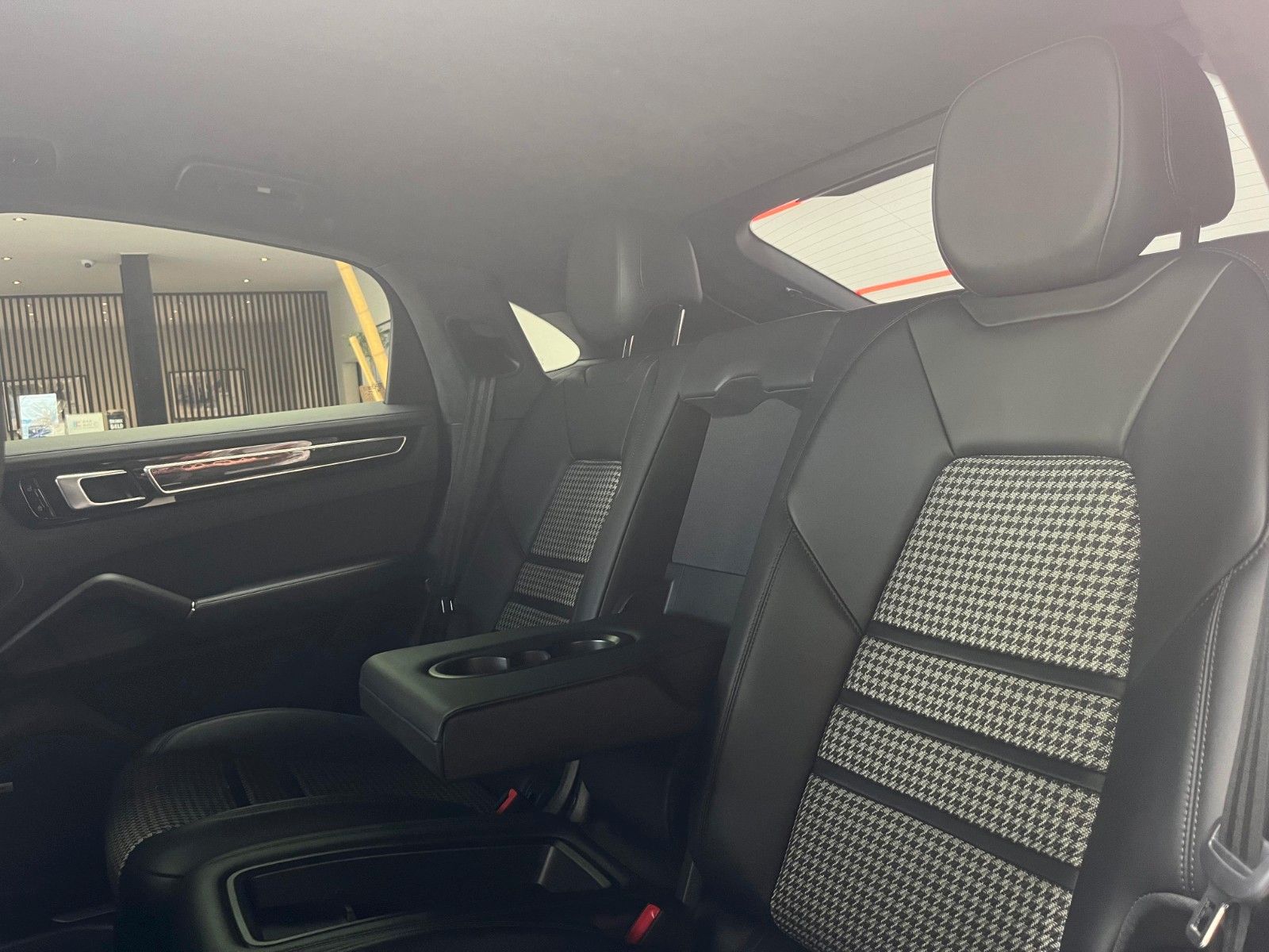 Fahrzeugabbildung Porsche Cayenne Coupe 3.0*22"*Leichtbau*Luft**360°*Bose*