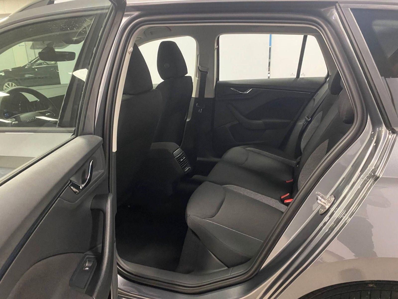 Fahrzeugabbildung SKODA Kamiq 1.0 TSI DSG Essence+GARANTIE 2031+100tKM++