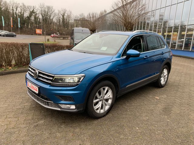 VW Tiguan Highline 4Mot. LED ACC Leder Pano