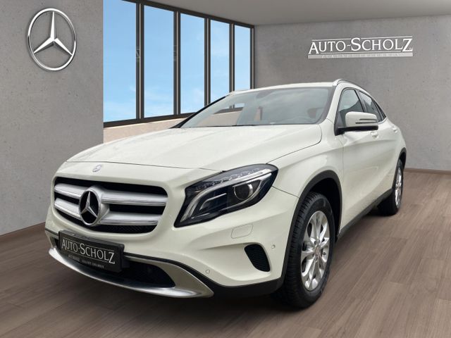 Mercedes-Benz GLA 180 URBAN+SCORE+BI-XENON+SHZ+LORDOSE+PARKTR.