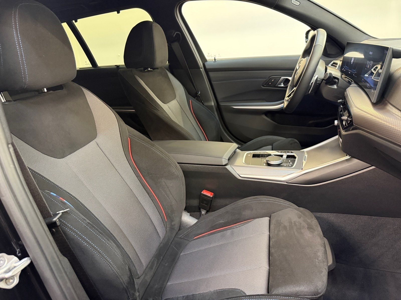 BMW 330 - Bild 12
