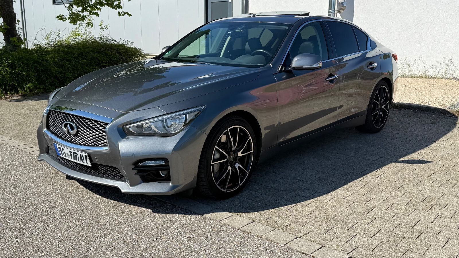 INFINITI Q50