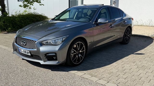 INFINITI Q50