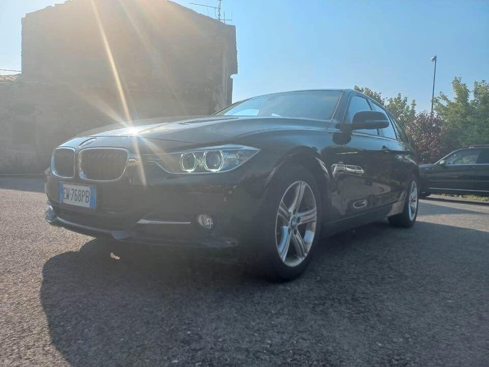 BMW 316 2014 — rear view