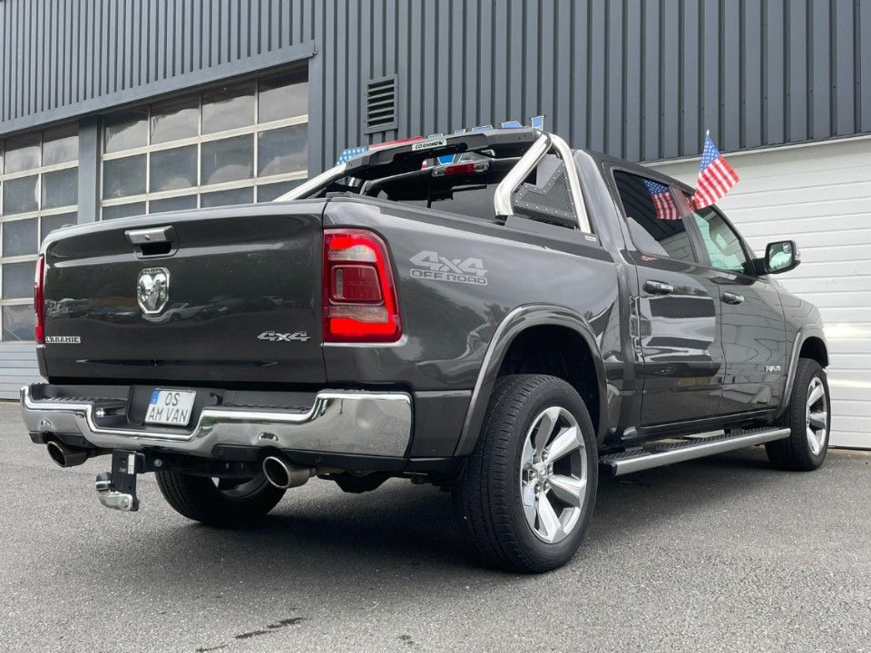 Fahrzeugabbildung Dodge RAM 1500 CrewCab Laramie 5.7 4x4 LPG