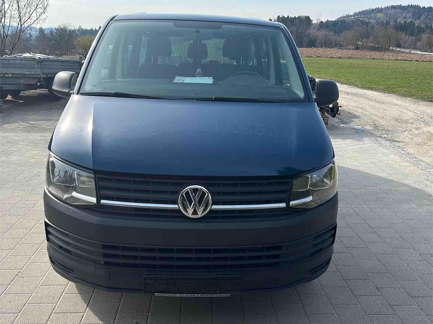 Volkswagen T6 Kombi 2.0 TDI*lang*4Sitze*Scheckheft*Motorsch