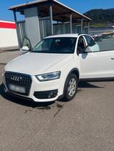 Audi Q3 2.0 TFSI S tronic quattro - - Audi Q3 aus 2014 mit Benzin-Antrieb: Geländewagen